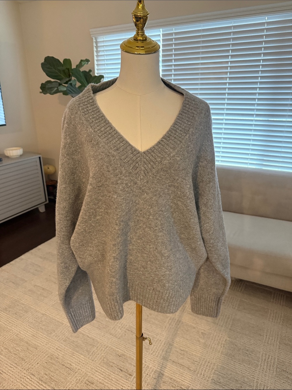 Zara Light Gray V-Neck Cozy Knit Sweater